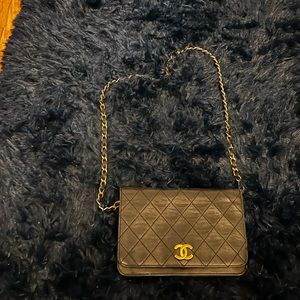 Chanel Small Quilted Flat Bag Black Leather Material